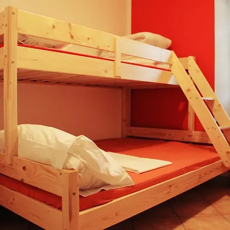 بيت شباب Hostel Bovec *