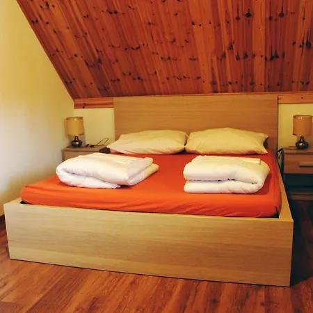 بيت شباب Hostel Bovec *