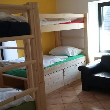 بيت شباب Hostel Bovec